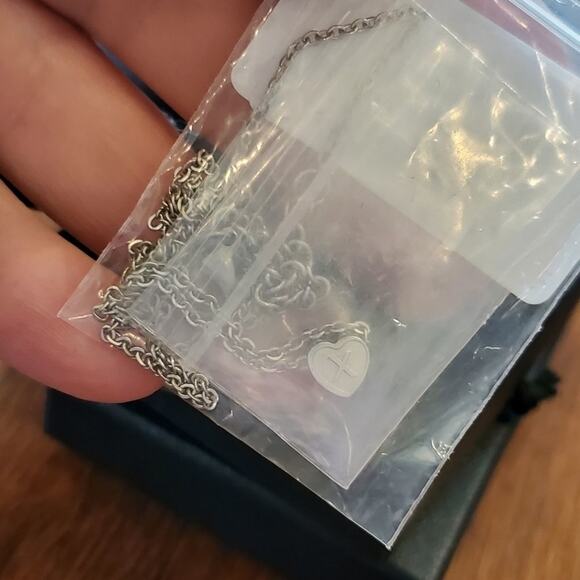 Heart initial necklace small child - Picture 10 of 11